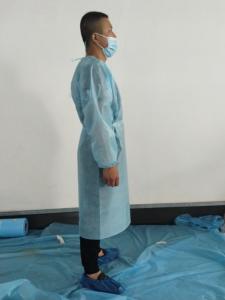 Wholesale PP+PE Film 42g AAMI Level 3 Disposable Isolation Gown from china suppliers