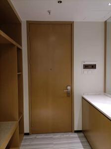 Wholesale OEM Service E1 Grade Plywood Door Panel Internal Bedroom Doors Flat from china suppliers