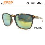 2017 hot sale style sunglasses with UV 400 protection lens ,made of plastic