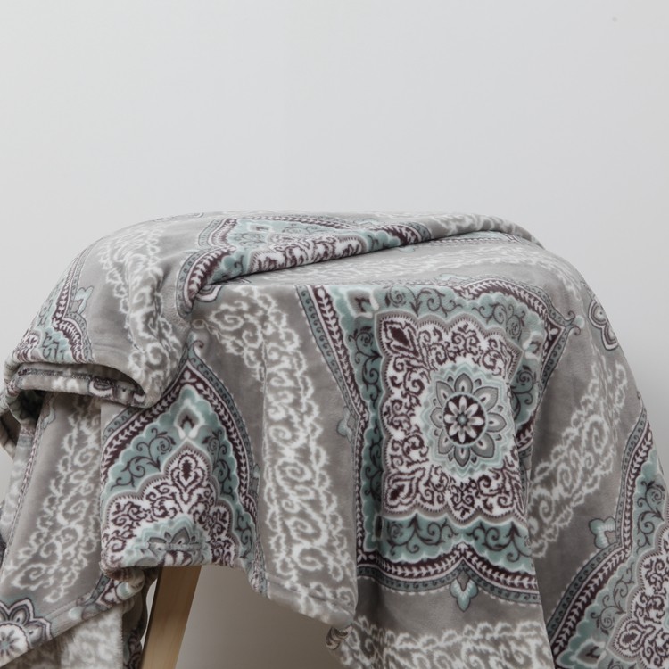 LongWell Bulk Flannel Blankets Solid Color Lightweight Skin Friendly 220*240CM