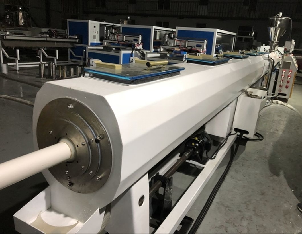 Automatic PVC Pipe Extrusion Machine/Production Line