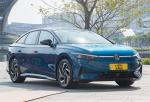 ID7 Vizzion Version Volkswagen Electric Car With Spacious And Comfortable Ride