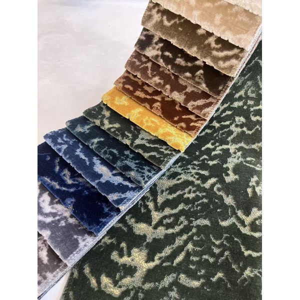 Heavy Weight 590GSM Velvet Jacquard Sofa Fabric