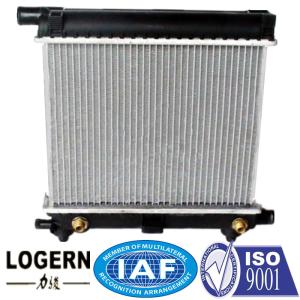 Wholesale AT Transmission 1982mercedes 190 Radiator , Replacement Aluminum Radiator Sealed from china suppliers