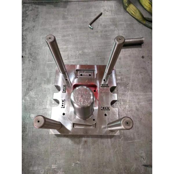 Thin Wall CNC Automotive Plastic Injection Molding Services Maker