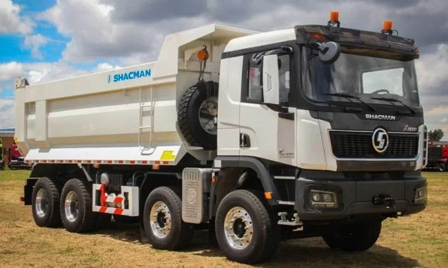 Customizable Shacman X5000 Dump Truck 12 Wheels 8x4 For Your Transportation Needs