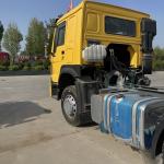 351-450hp Howo Sinotruk Tractor Truck 8L 6x4 10 Tires With Automatic Air