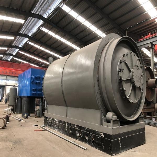 38tons Capacity Pyrolysis Waste Tire To Oil Production Line for 300sq Meter