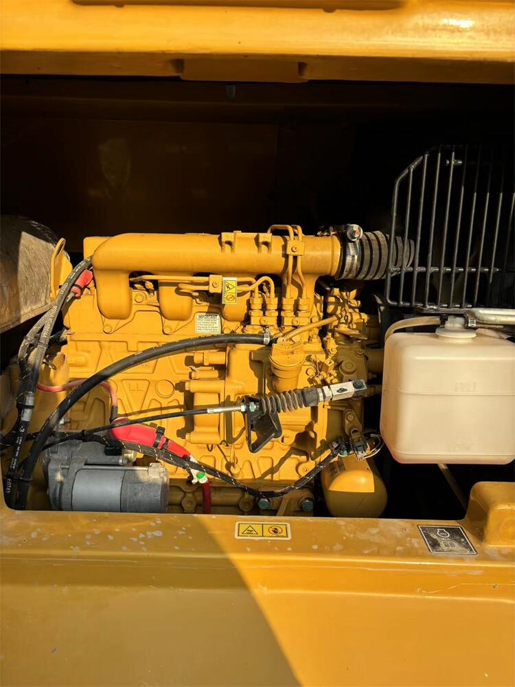 Year 2020 Mini CAT Crawler Excavator H306E 306e2 6 Ton Excavator CAT306E Made in Japan