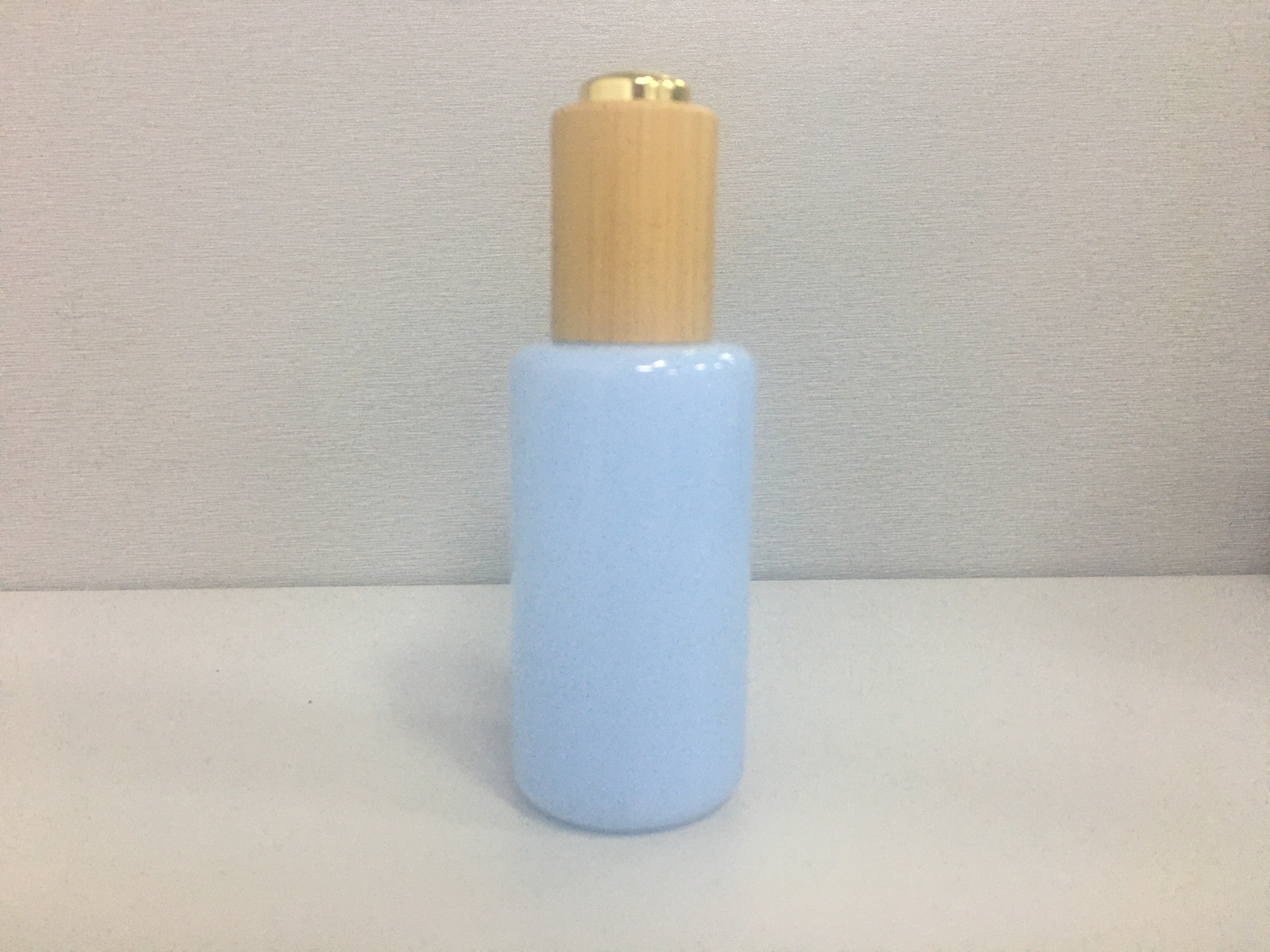 30ml Glass Dropper Bottles hot sell / Glass With Bamboo Collar Essential Oil Bottles OEM
