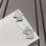C orchid Earrings 18K white gold, each with 27 diamonds.Carving delicate petals