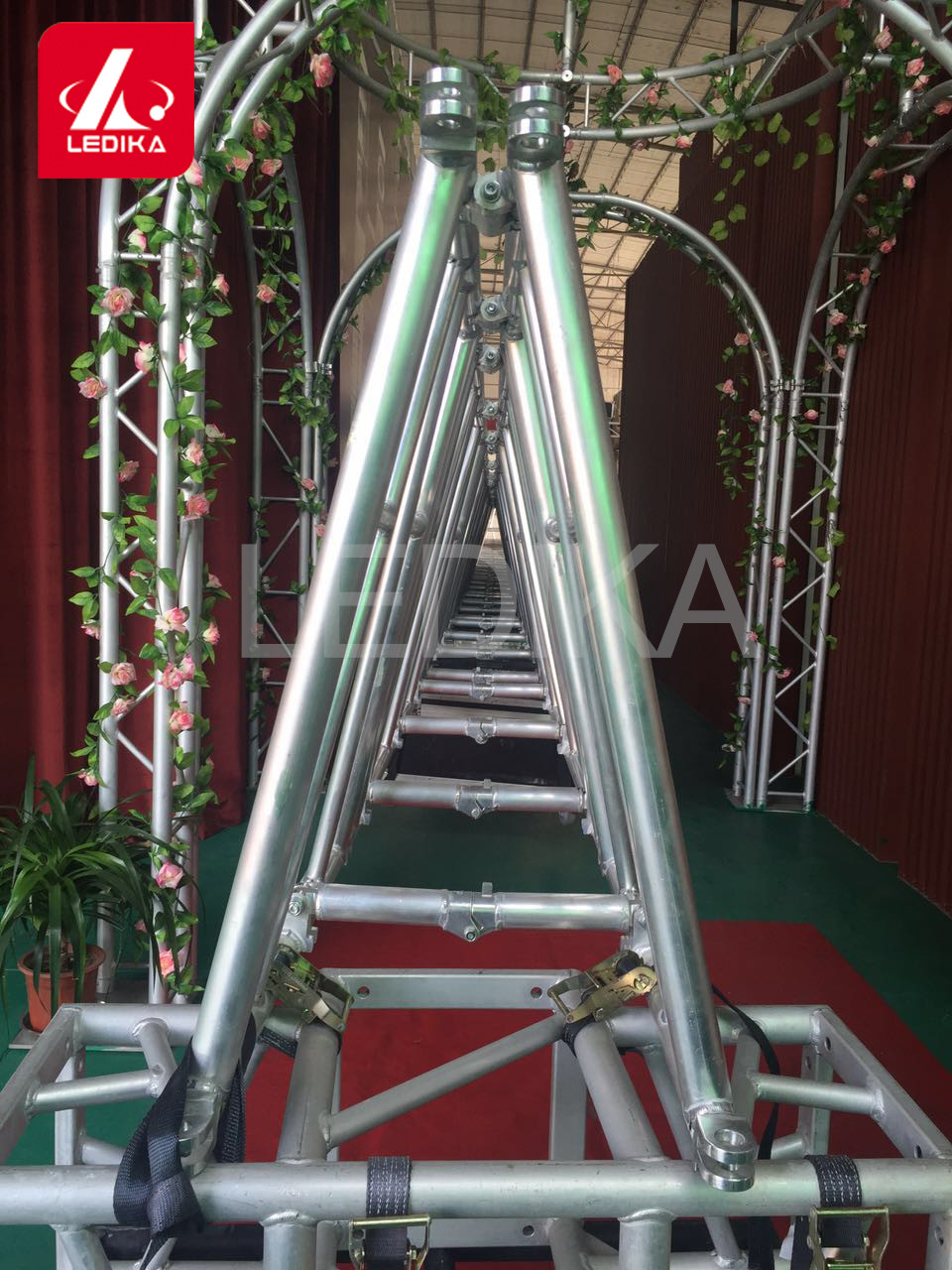 Heavy-duty Aluminum Triangle Foldable Truss System For Outdoor Event
