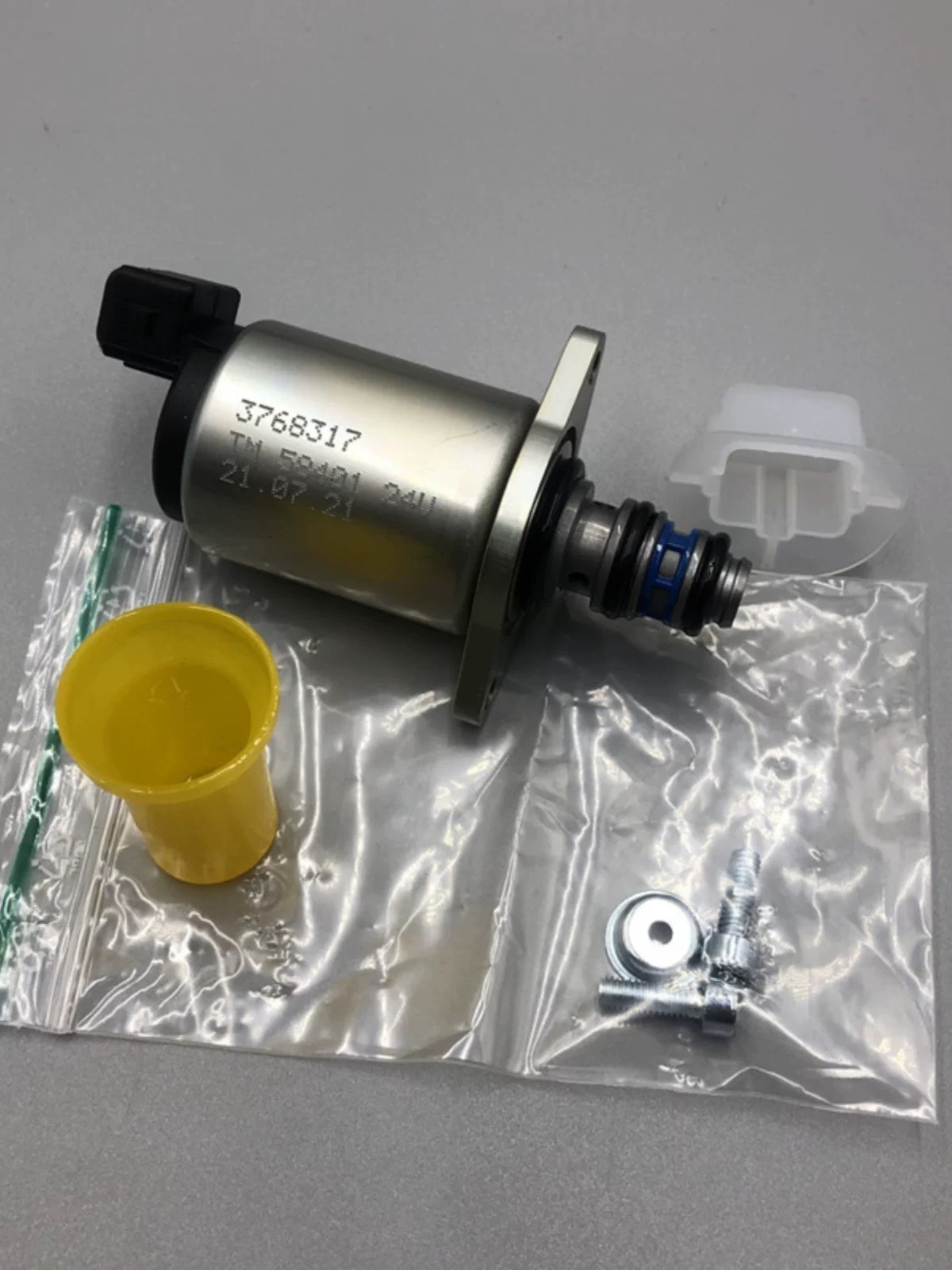 3768317 TM58401 Sany Pile High Machine Pilot Proportional Valve 393000M024 PVC25 24VDC