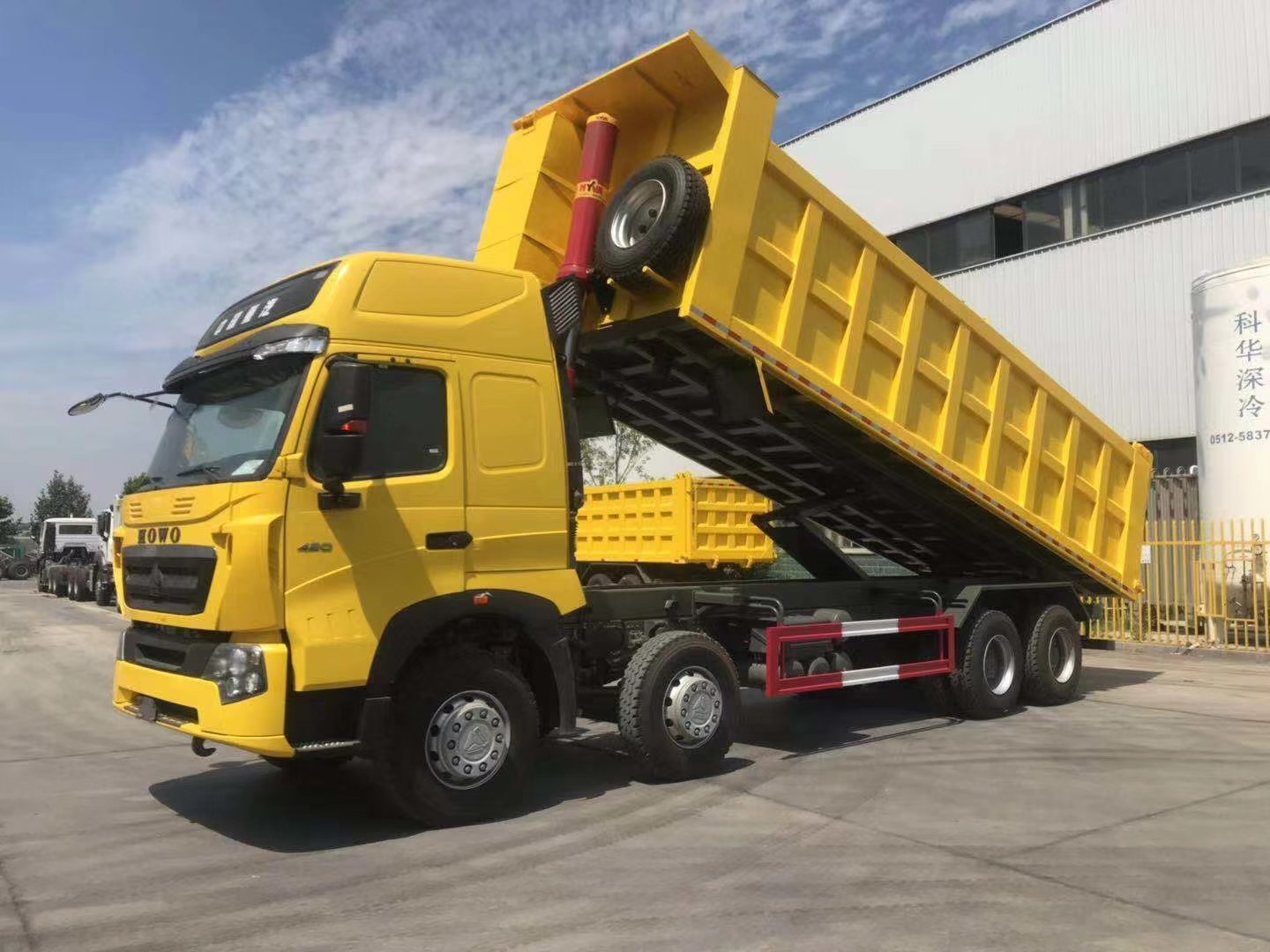 380hp LHD Euro 4 10 Wheels Tipper Truck For Mining