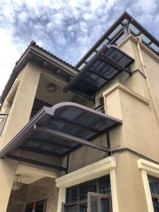 Wholesale Customized Outdoor Waterproof Patio Awning Canopy Easy install from china suppliers