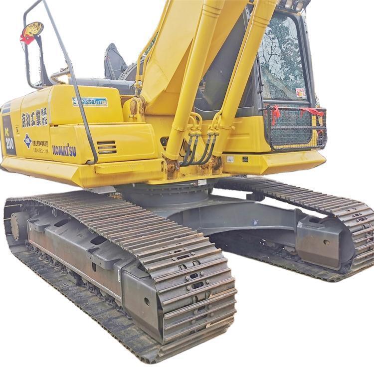 Original Japan Made Used Komatsu PC200-6 Excavator Good Condition Bucket Capacity 0.8m3