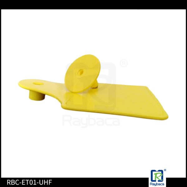 RFID UHF Two Pieces Yellow Anti Animal Bit Tags , RFID Ear Tags For Cattle