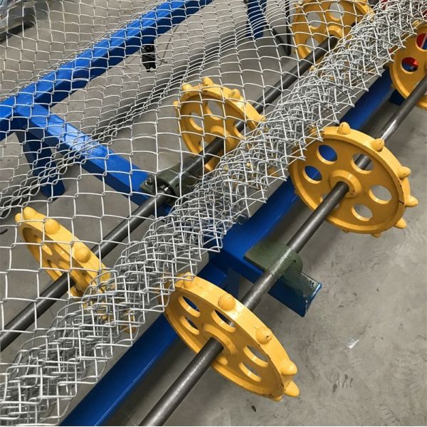 Multi Functional Automatic Chain Link Fence Machine Quick Setup 150㎡/H