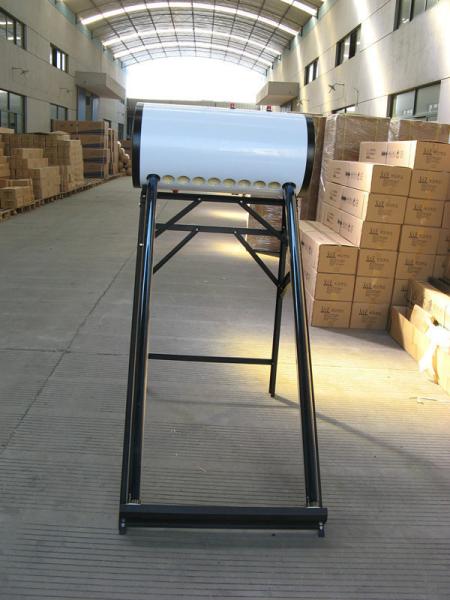 Non-Pressure Solar System with Red Outer Tank and Glass Vacuum Tube Collector