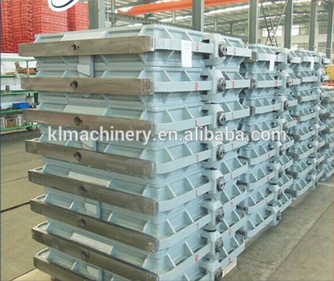 Sand casting flask for moulding line