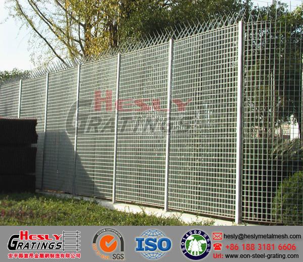 Quality hot dipped galvanised Steel Grating Fence for sale
