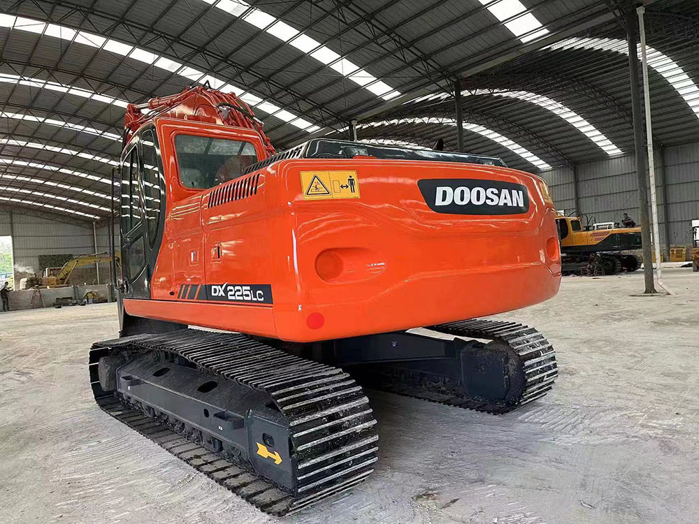 115KW Used Doosan DX225LC Hydraulic Excavator Original Version In Stock