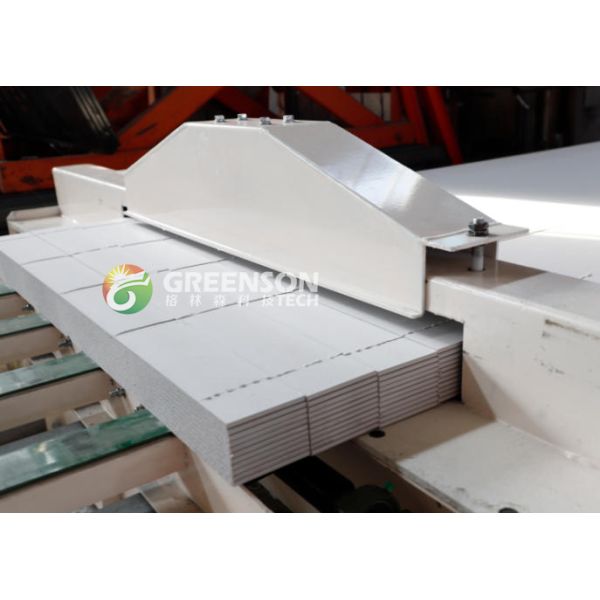 Full Auto Gypsum Board Saw Line High Efficiency Dust Free Cutting For 1200 Mm*3000 Mm Boards