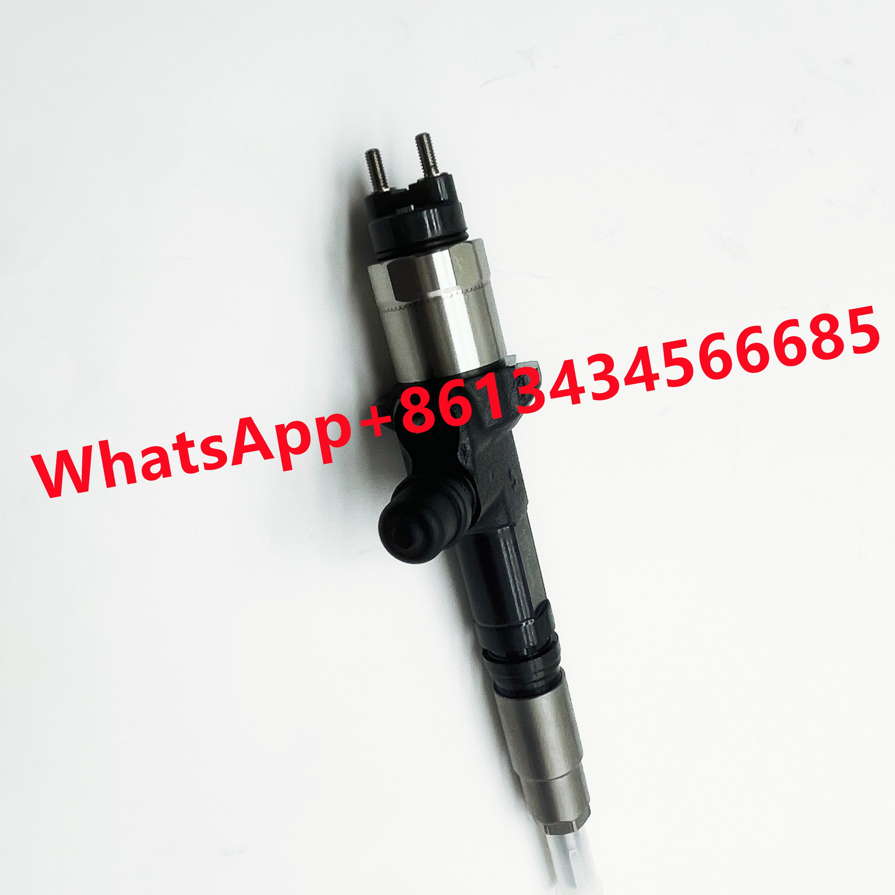 095000-6800 095000-6801 1J574-53051 Diesel Injector for Kubota Various V3800DI Engine Parts