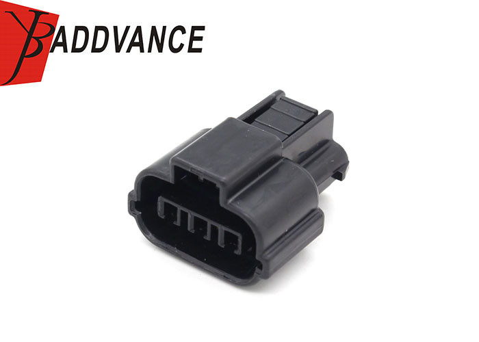 PU465-03627 3 Pin Tyco AMP Connectors Female Sealed Plastic Wiring Harness Connector
