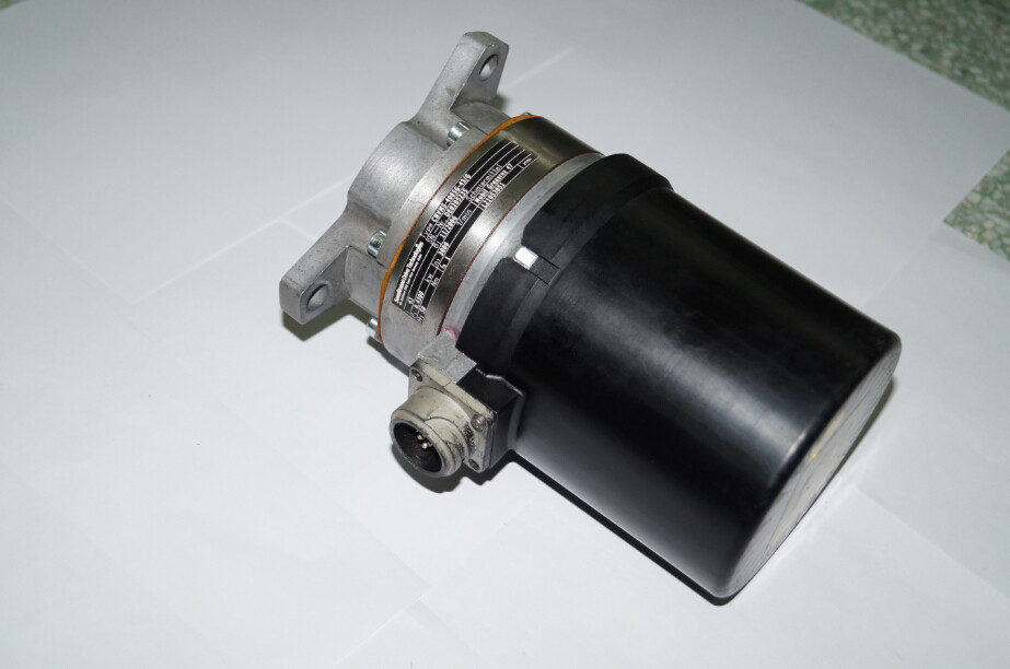 L2.105.3051, CD74 XL75 ink fountain roller motor,original motor,M3G084-FA32-15