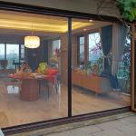 Aluminum Roller Screen Door with Standard Dimensions and Powder Coating