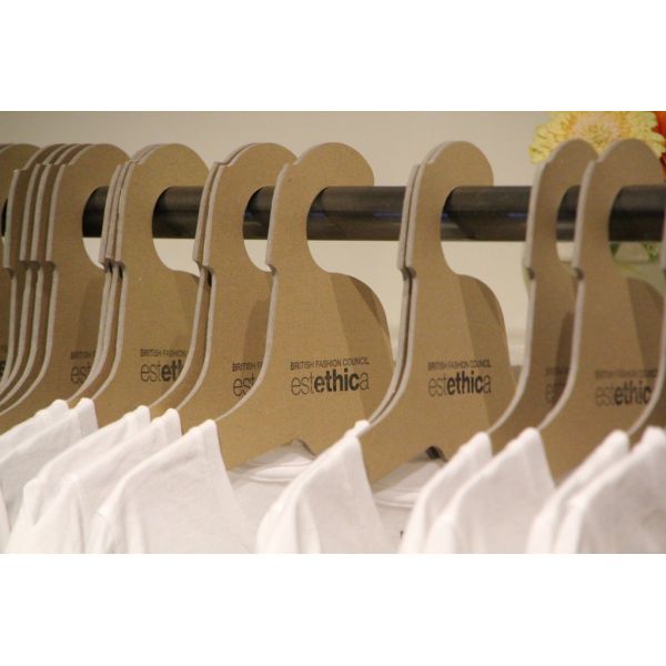 FSC and ROHS Certified 1mm-4mm Thickness Cardboard Hanger with Custom Size for Garment and Clothing Accessories