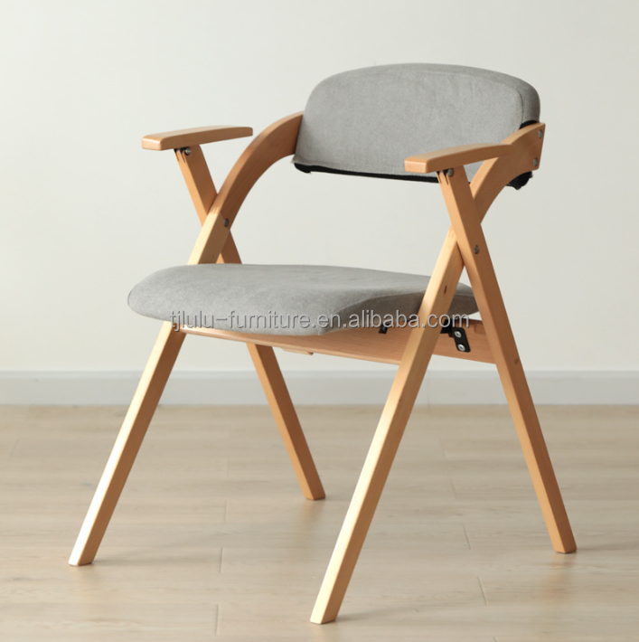 Foldable Padded Wood Chair The Ideal Choice for Modern Restaurant Dining Experience