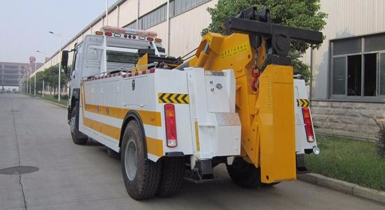 Huawin factory 2 axles small HOWO 4*2 Recovery towing crane Truck