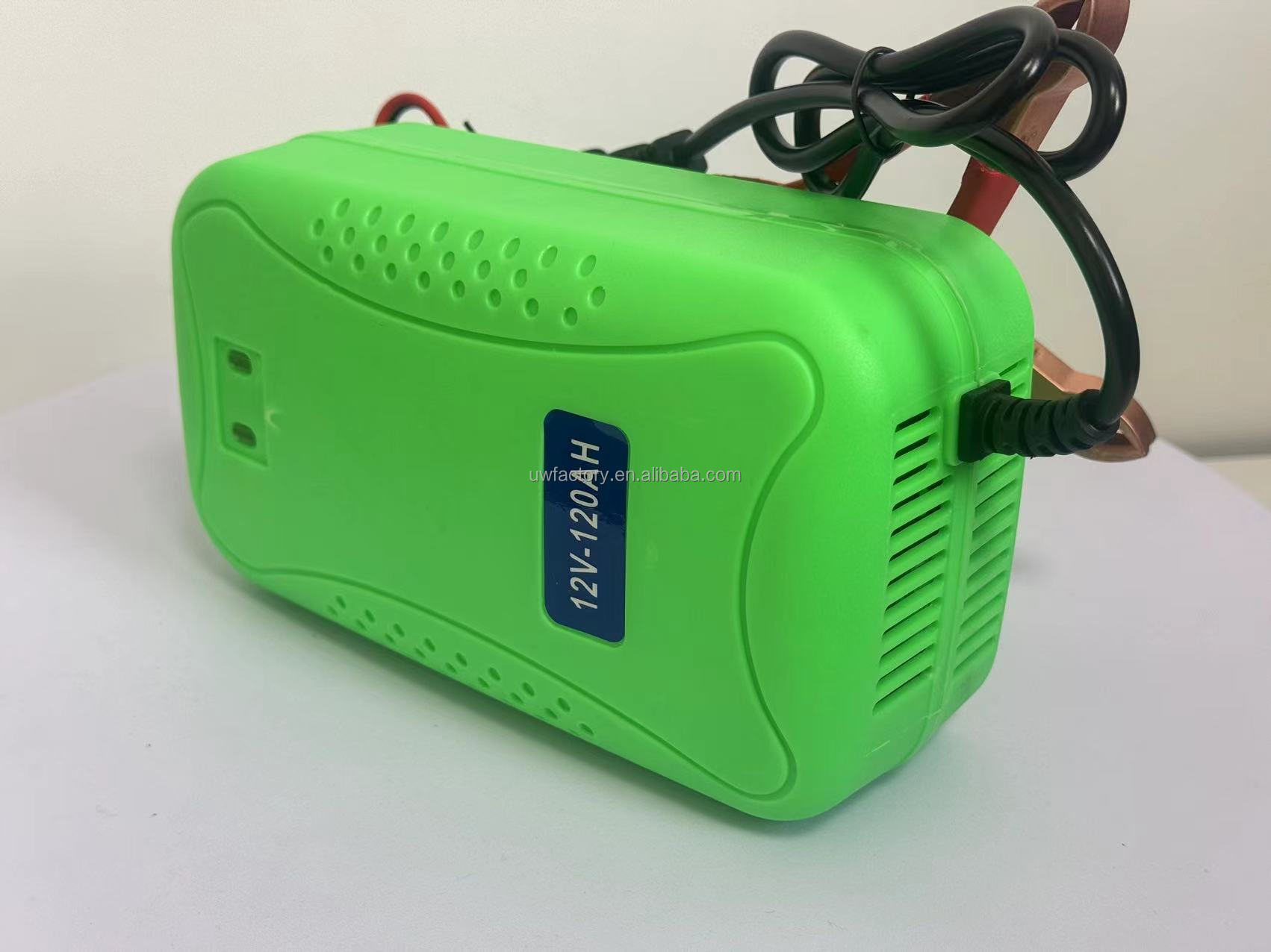 Smart Watch Compatible Big Screen Rechargeable Battery Charger 12V 6A Motorcycle Charger