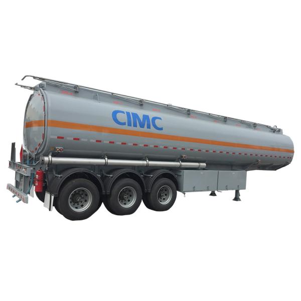 CIMC used manufactures high-quality three-axle liquid tank cars with a maximum