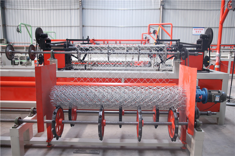 Indian Popular Single Wire Chain Link Mesh Machine