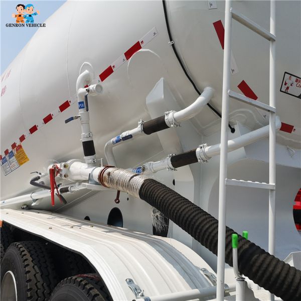 Three Axles 50T 40M3 Dry Bulk Tanker Trailer For Cement Plants