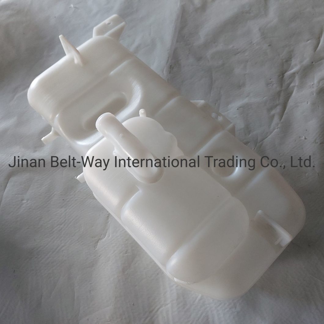 Sinotruk HOWO Truck Parts Truck Spare Parts 08 Expansion Tank Vg9719530260/08