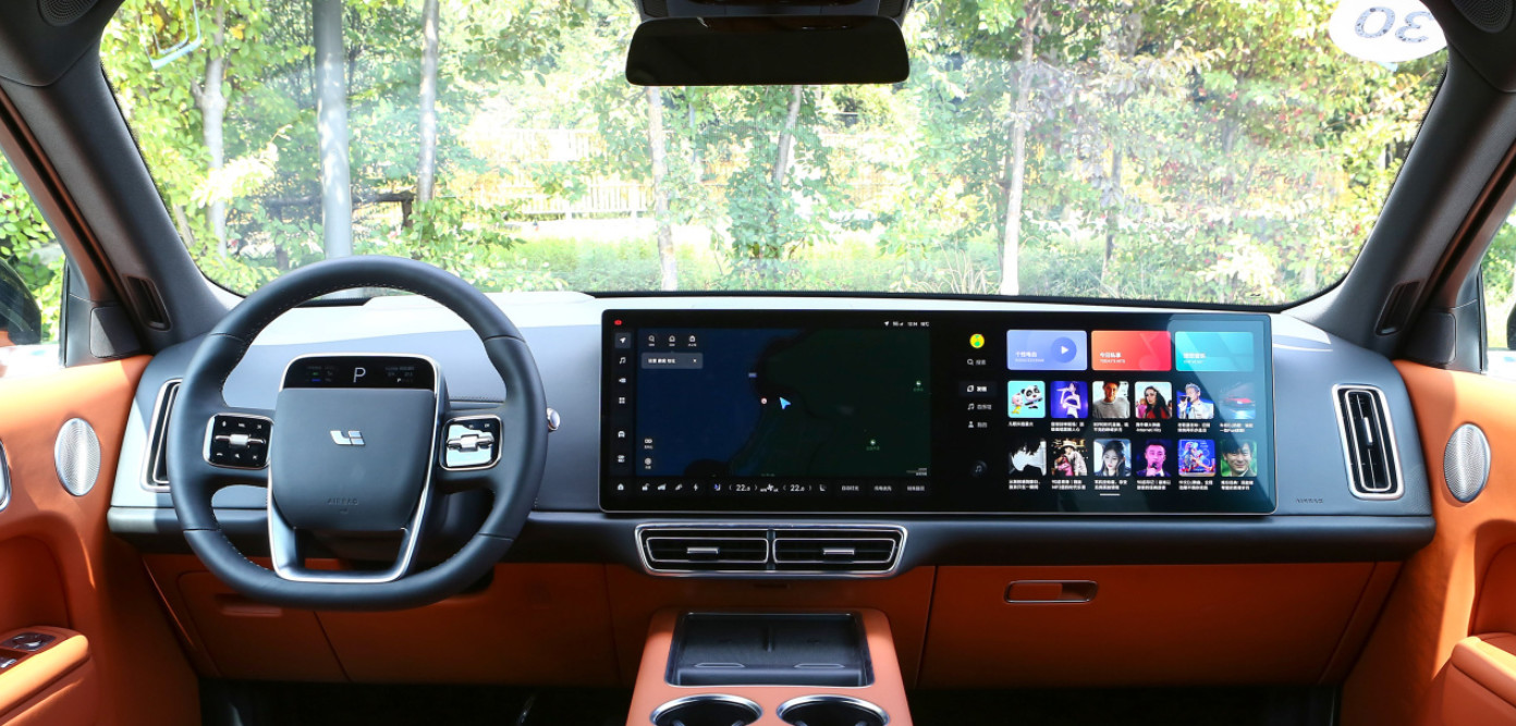 LI L8 2023 Pro Medium And Large SUV EREV Extended Range 154 Hp 5 Door 6 Seats