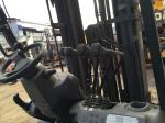 good condition komatsu FD25-16 forklift with side shift and three stage