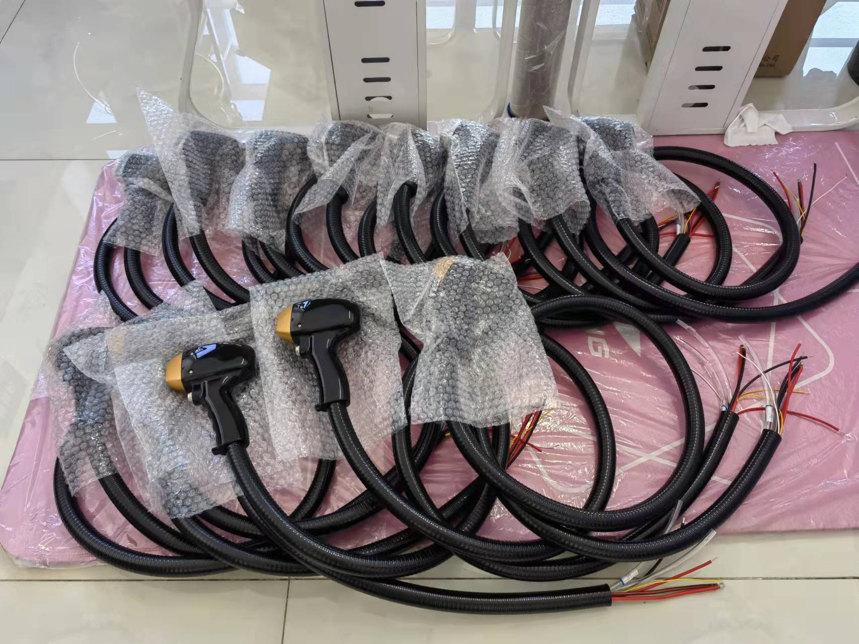 Triple Wavelengths Diode Laser Hair Removal Device 808nm 755nm 1064nm for Beauty Salon