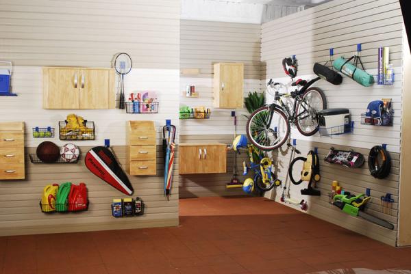 Enviroment-Friendly Blue Garage Wall Panels For Tool Storage Easily To Drywall