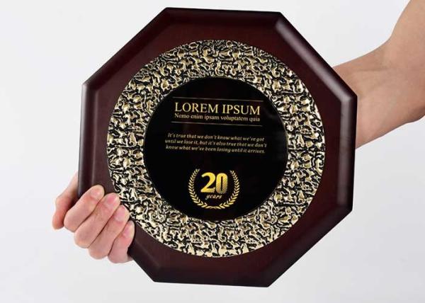 Customized Wooden Shield Plaque Souvenirs For Business Authorization Certificati