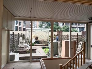 Wholesale Retractable Screen Door Sliding Mosquito Screen Fiberglass Fly Screen For Home and Office from china suppliers