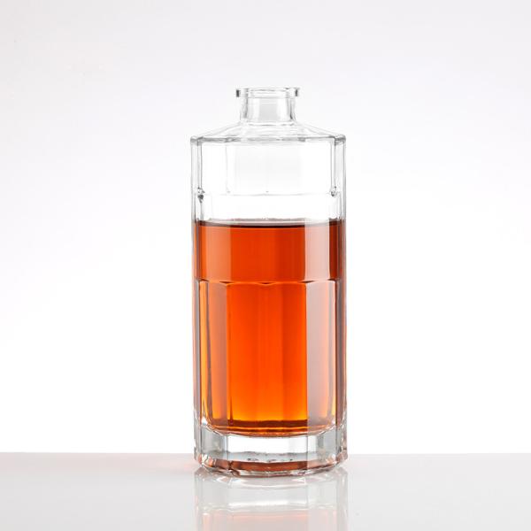 Hot Stamping Surface Handling 500ml Luxury Wine Liquor Glass Bottle for Custom