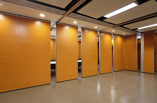 Modular Wood Folding Partition Wall Panel For Restaurant