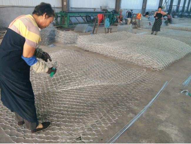 Flex PE Coated PVC Hexagonal Gabion Mesh Baskets HBGB Flood Control
