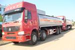 White HOWO 2300L Tank Trailer Trucks , 42 m³ Diesel Semi Trailer Truck