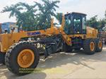 Yellow Color Construction Motor Grader 215HP GR215 Tractive Force 90KN